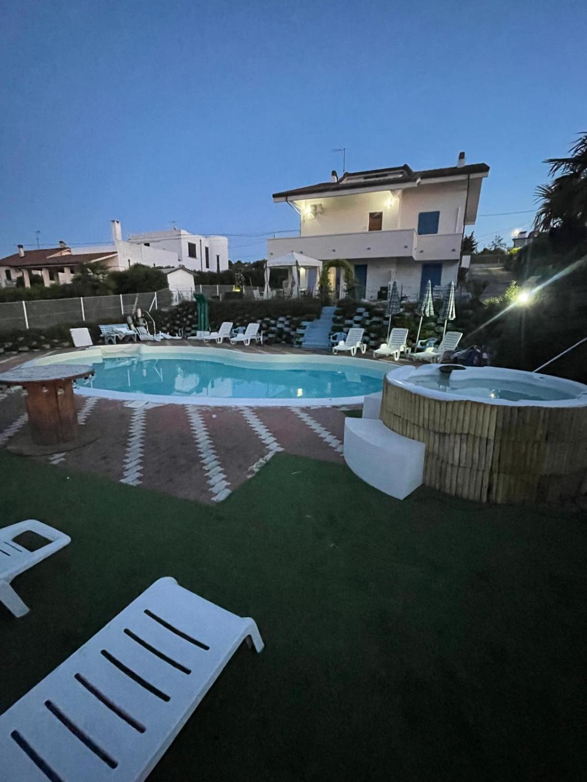 B&B Villa Alma San Costanzo Екстериор снимка