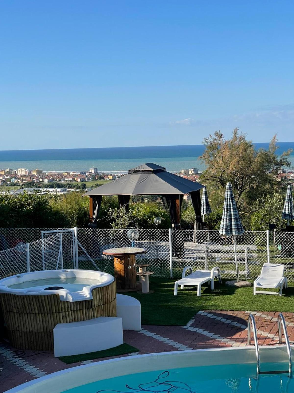 B&B Villa Alma San Costanzo Екстериор снимка